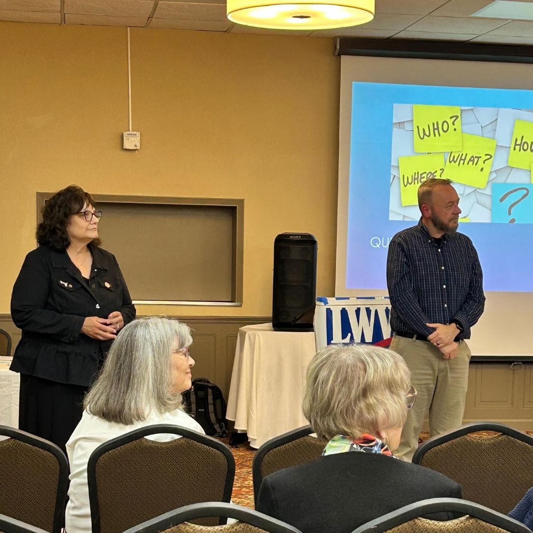 Julie Leathers Stahl and Byron Bell take questions from the audience